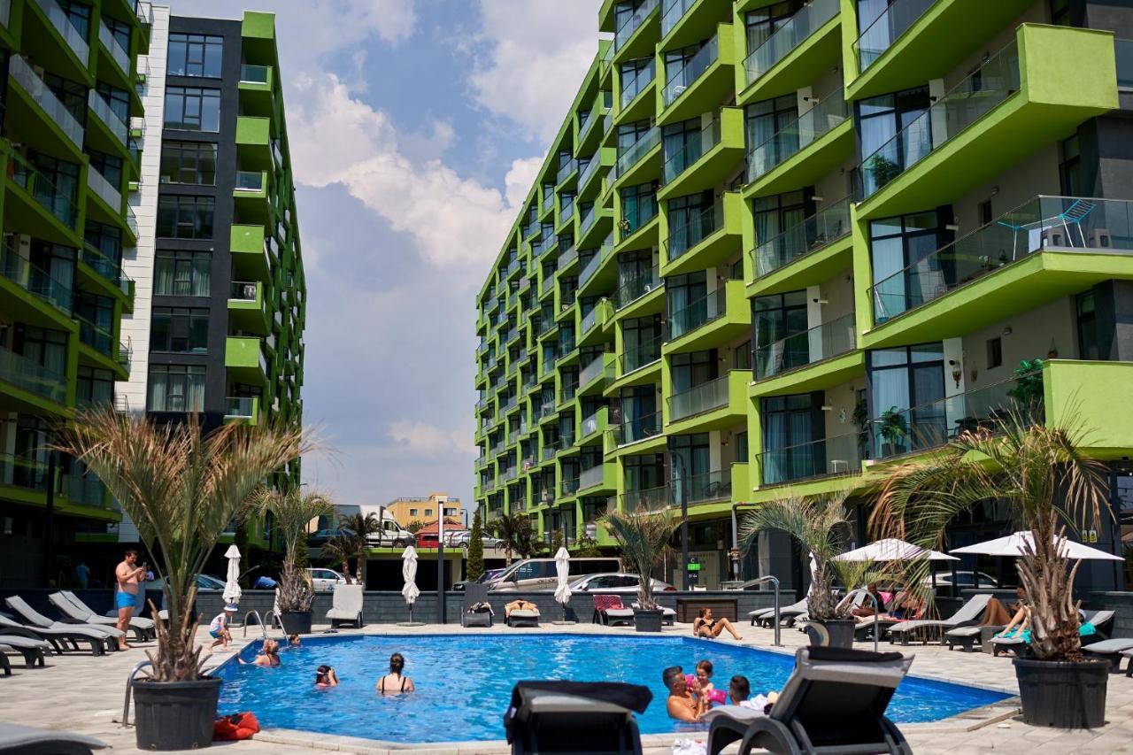 Sea Shore Apartments - Spa N Pools Beach Resort Mamaia Ngoại thất bức ảnh